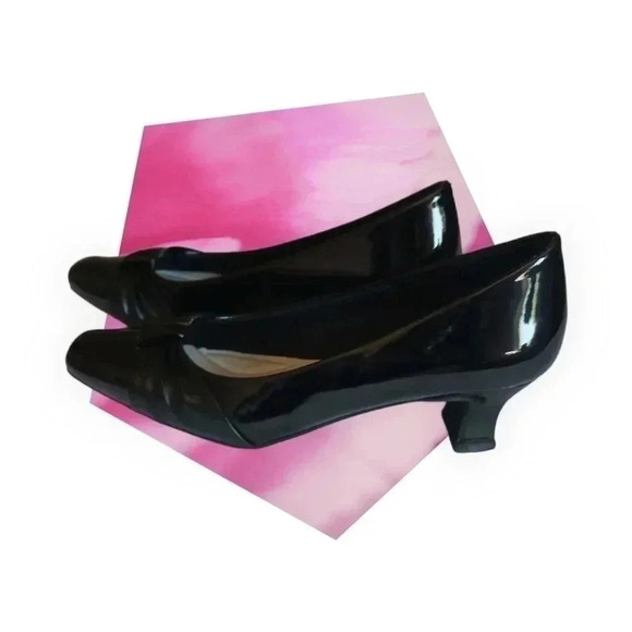 Easy street waive toe pumps size 5M - Picture 3 of 12